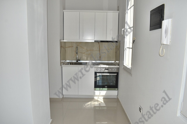 Studio apartment for rent in Jorgo Plaku street, in Tirana.
The house is positioned on the third fl